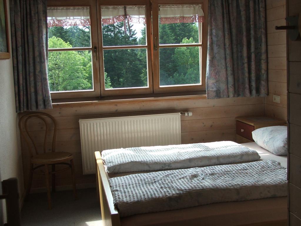 Pension Jaegerheim Крумбах Стая снимка